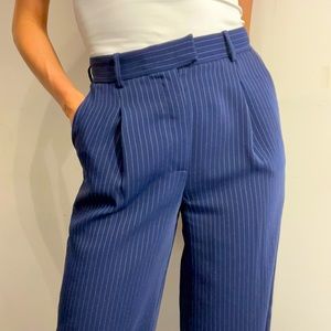 Aritzia Navy Blue Wide Leg Stripped Pants - Size 6